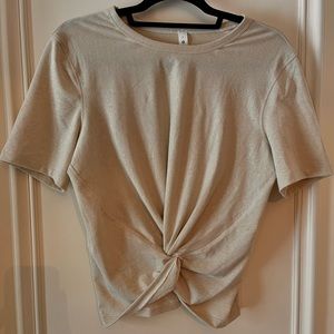LuLulemon Crescent T-Shirt , Size 4 “Never Worn”